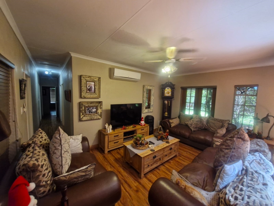 4 Bedroom Property for Sale in Kathu Northern Cape